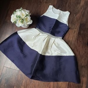 Girl's Dress